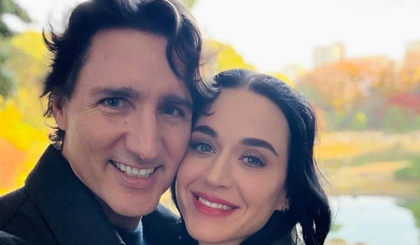 Katy Perry e Justin Trudeau oficializam romance com fotos em viagem ao Japão (Foto: Reprodução) Katy Perry e Justin Trudeau oficializam romance com fotos em viagem ao Japão (Foto: Reprodução)