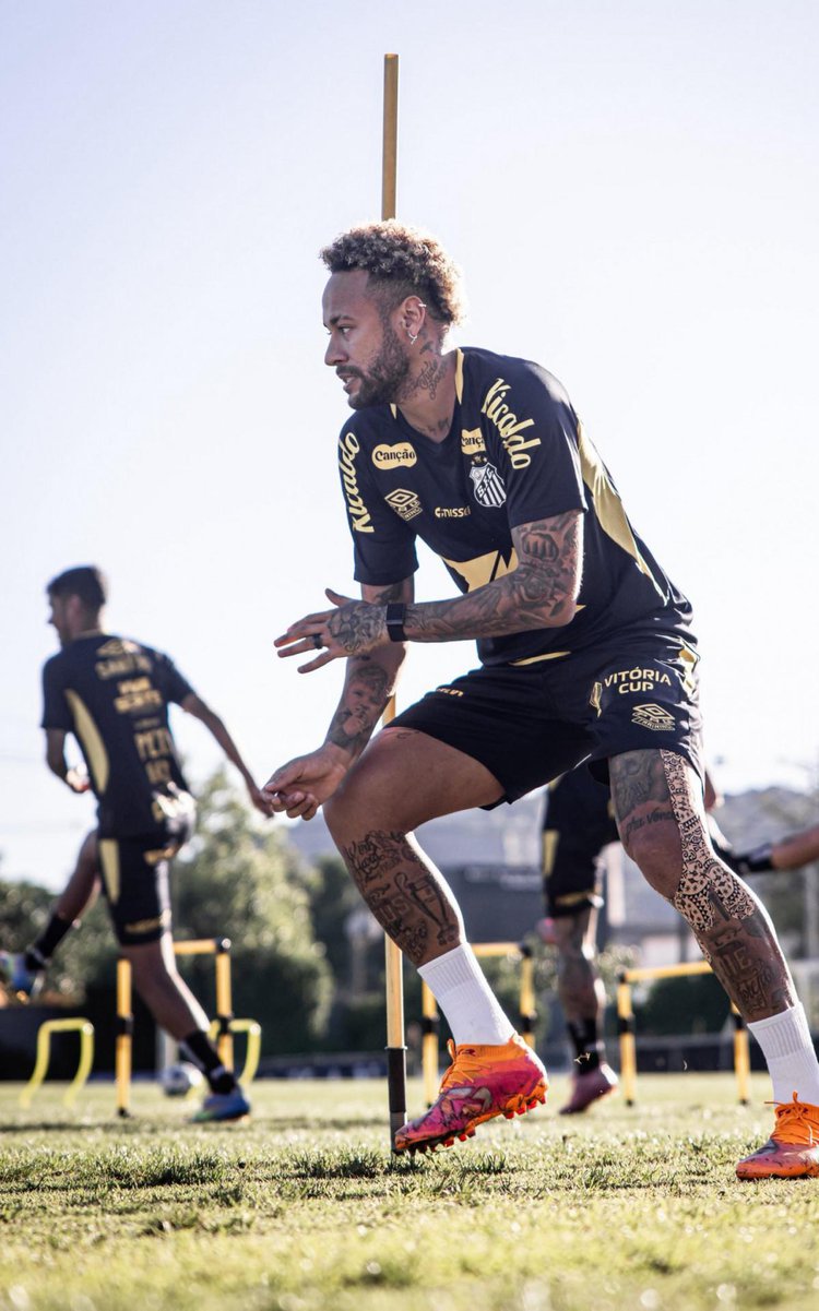 Neymar em treino do Santos.