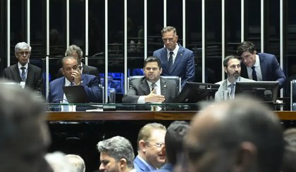 Plenário do Senado Federal durante sessão deliberativa ordinária. (Foto: © Carlos Moura) Plenário do Senado Federal durante sessão deliberativa ordinária. (Foto: © Carlos Moura)
