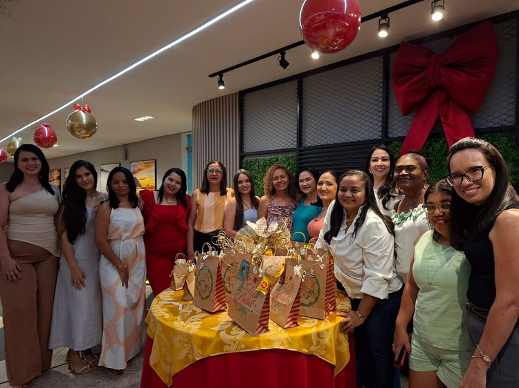 Secretária do PT, Gracinha, Avaliou como Sucesso a Confraternização das Mulheres em Floriano
