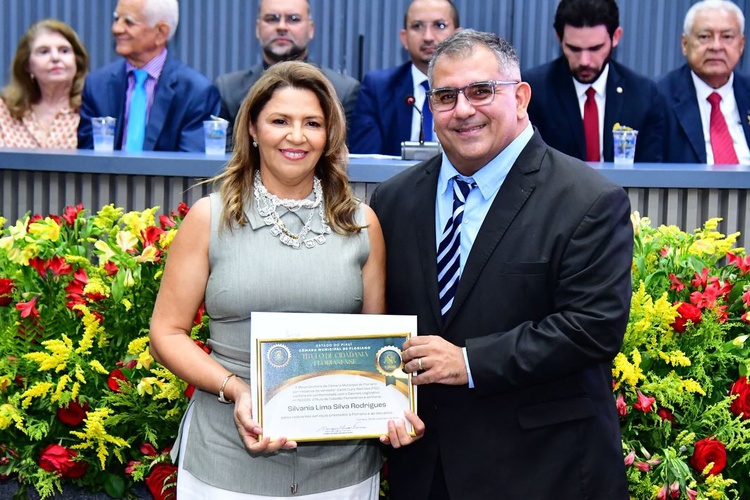 Silvânia Lima Silva Rodrigues