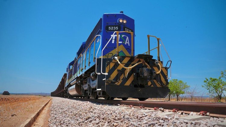 Transnordestina realiza primeiro teste com trem carregado de milho em 585 km de trilhos