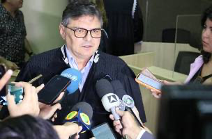 Apesar da versão do presidente do TCE, isso não é o entendimento dos aplicadores da lei (Foto: Reprodução) Apesar da versão do presidente do TCE, isso não é o entendimento dos aplicadores da lei (Foto: Reprodução)