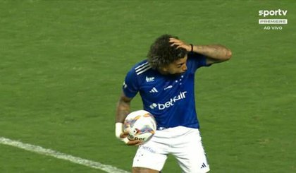 Botafogo e Cruzeiro são os únicos times do Brasileirão já eliminados nos estaduais. (Foto: Reprodução) Botafogo e Cruzeiro são os únicos times do Brasileirão já eliminados nos estaduais. (Foto: Reprodução)