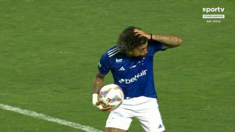 Botafogo e Cruzeiro são os únicos times do Brasileirão já eliminados nos estaduais.
