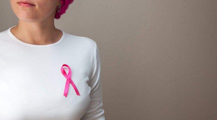 Câncer de mama é o tipo de tumor que mais acomete as mulheres no Brasil.