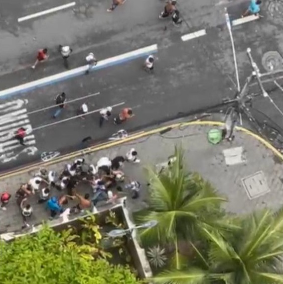 Conflito entre torcidas de Sport e Santa Cruz deixa 12 feridos.