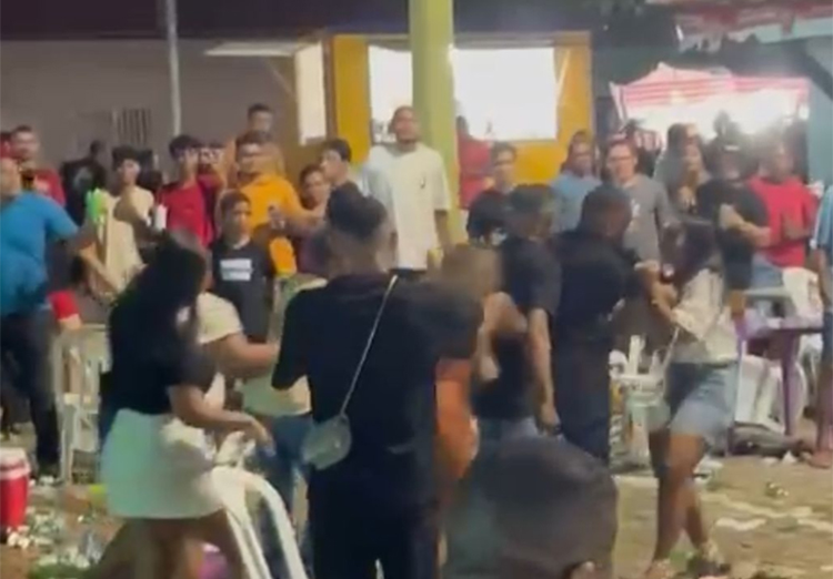 Confusão em festa em Jerumenha deixa dois irmãos detidos; um se joga de viatura