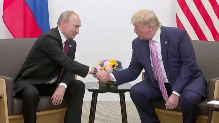 Estados Unidos e Rússia.