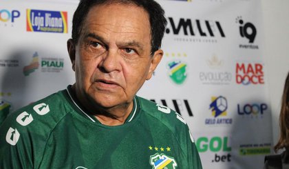 Francisco Diá, técnico do Altos (Foto: Topázio Figueiredo) Francisco Diá, técnico do Altos (Foto: Topázio Figueiredo)
