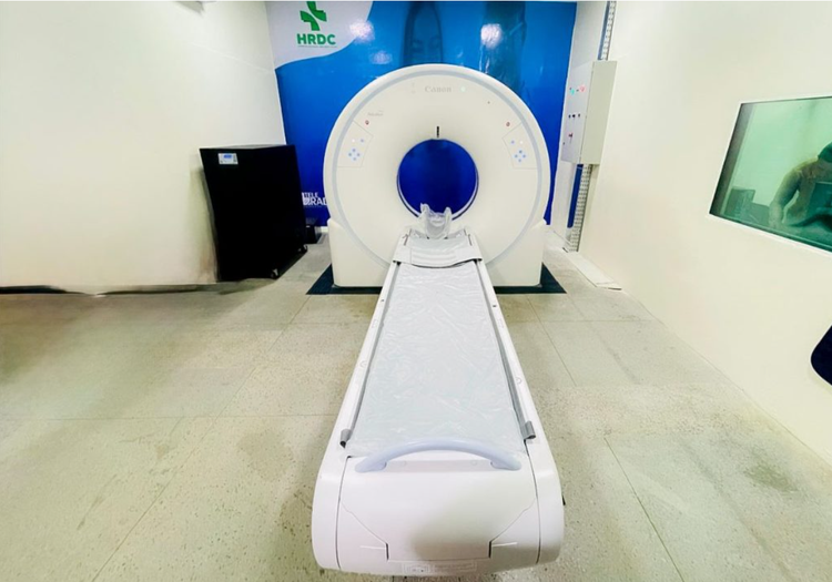 Hospital Regional de Oeiras realizou mais de 800 exames em um mês de funcionamento da nova sala de tomografia.