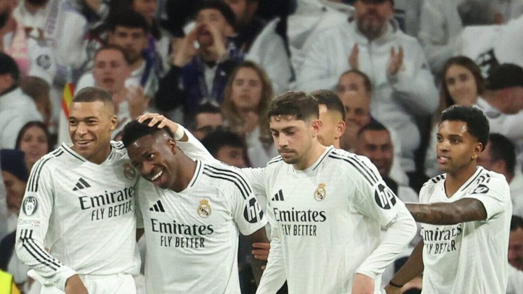 Jogadores do Real Madrid.