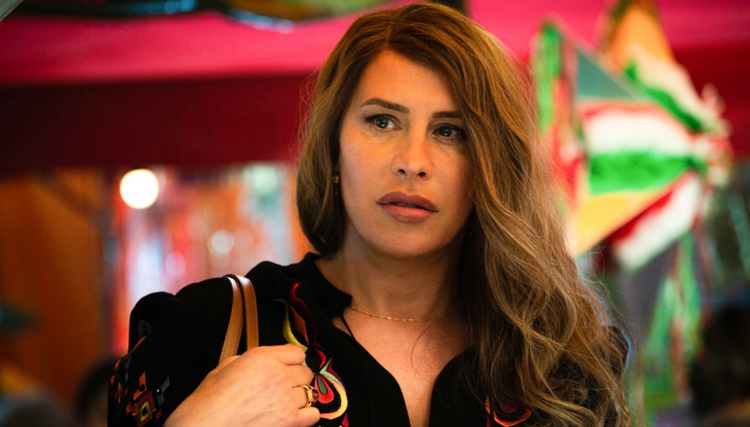 Karla Sofía Gascón pede desculpas por comentários polêmicos e diz que não é 'racista'