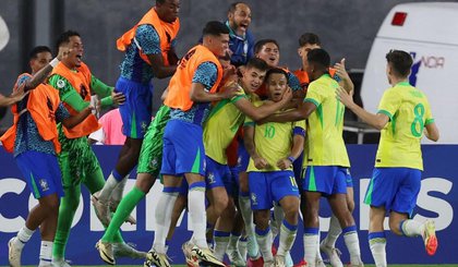 Mesmo com um a menos, Brasil vence o Uruguai no Sul-Americano Sub-20 (Foto: AFP) Mesmo com um a menos, Brasil vence o Uruguai no Sul-Americano Sub-20 (Foto: AFP)