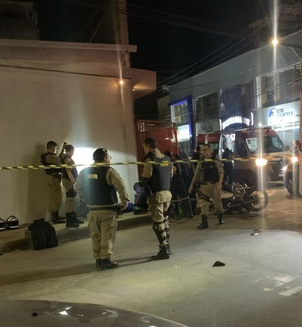 Motociclista não tinha CNH e estava fugindo da polícia quando causou acidente.