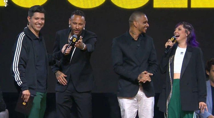Neymar provoca Hariel durante evento da Kings League Brazil.