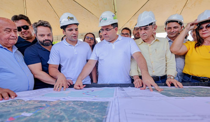 Rafael Fonteles autoriza recuperação da PI-375 , que liga Santana do Piauí à Picos. (Foto: Divulgação/Governo do Piauí)
