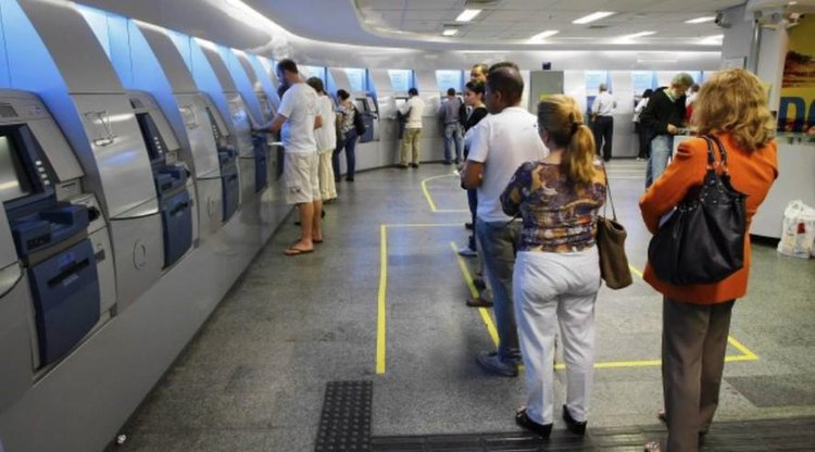 Agências bancárias em todo país reabrem a partir do meio-dia