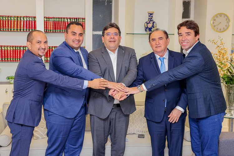 Antônio Reis e Marden Menezes: Jogadas de Poder no Tabuleiro Político