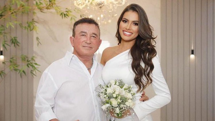 Calita e Amado Batista se casaram em uma cerimônia intimista• Instagram/Calita Franciele Miranda de Souza