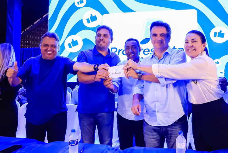 Ciro Nogueira acompanha filiação de Zé Fernando Brito ao PP em evento