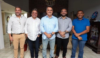 Ciro Nogueira, Francisco Emanuel, o presidente estadual do Progressistas, Joel Rodrigues, e os deputados federais Átila Lira Filho e Júlio Arcoverde (Foto: Instgram perfil senador Ciro Nogueira)