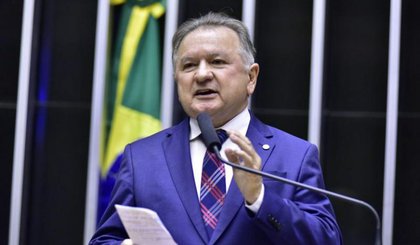 Deputado federal Merlong Solano durante pronunciamento na Câmara - (Zeca Ribeiro/Câmara dos Deputados) (Foto: Zeca Ribeiro/Câmara dos Deputados)