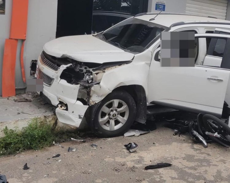 Dois homens foram baleados dentro de um carro em Campo Maior. Um morreu.