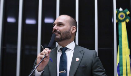 Eduardo Bolsonaro• Zeca Ribeiro / Câmara dos Deputados (Foto: • Zeca Ribeiro / Câmara dos Deputados) Eduardo Bolsonaro• Zeca Ribeiro / Câmara dos Deputados (Foto: • Zeca Ribeiro / Câmara dos Deputados)