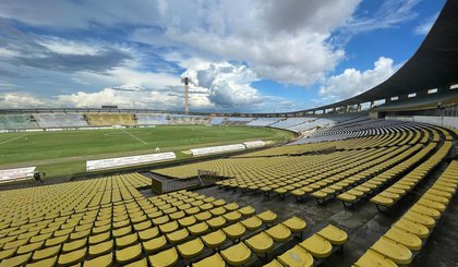 Estádio Albertão, em Teresina, Fluminense-PI x Oeirense (Foto: Topázio Figueiredo) Estádio Albertão, em Teresina, Fluminense-PI x Oeirense (Foto: Topázio Figueiredo)