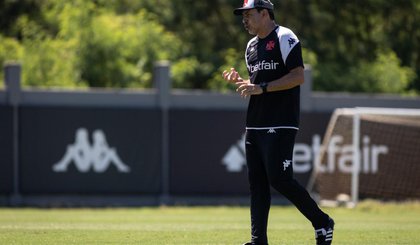Fábio Carille em treino do Vasco (Foto: Dikran Sahagian/Vasco)