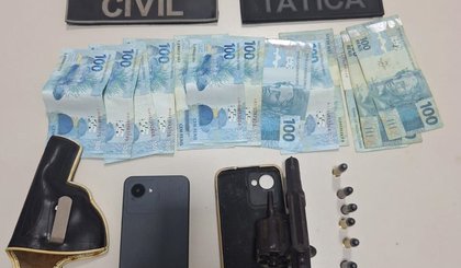 Foragido com mandados de prisão por roubo é preso após fazer reféns no Piauí (Foto: Divulgação / PM-PI) Foragido com mandados de prisão por roubo é preso após fazer reféns no Piauí (Foto: Divulgação / PM-PI)