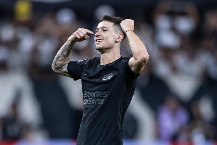 Garro ressurge na temporada com gol em clássico -