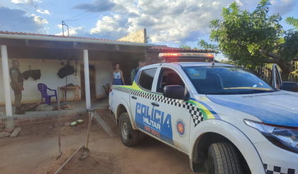 Homem é preso após atacar mãe e 4 parentes com foice em Simões. (Foto: Reprodução) Homem é preso após atacar mãe e 4 parentes com foice em Simões. (Foto: Reprodução)