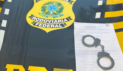 Homem foi preso e levado à Polícia Civil de Fronteiras para os trâmites legais. (Foto: ilustrativa / PRF) Homem foi preso e levado à Polícia Civil de Fronteiras para os trâmites legais. (Foto: ilustrativa / PRF)