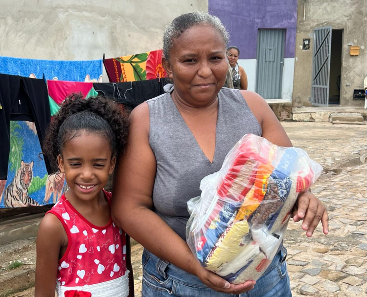 Idepi entrega cestas básicas para famílias atingidas pelas chuvas no Piauí.