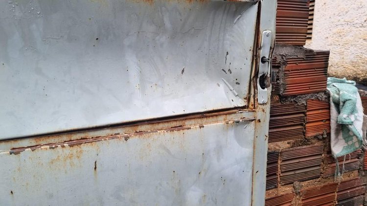 Idoso é assassinado com golpes de picareta dentro de casa em Teresina; vizinhos encontram corpo