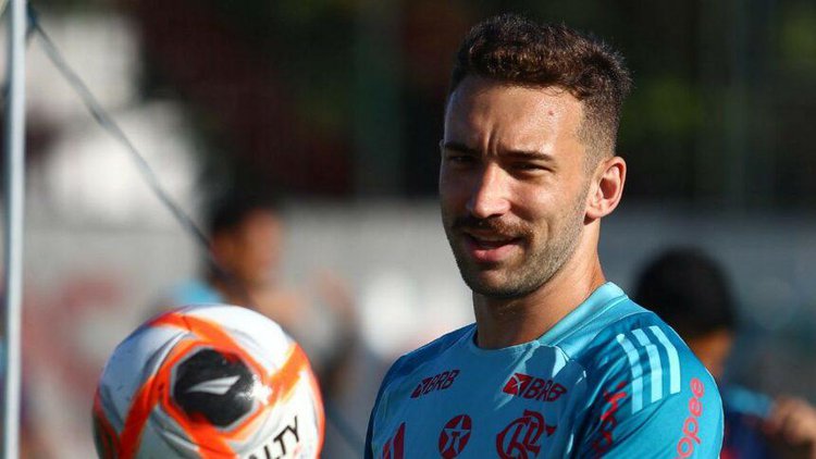 Léo Ortiz revela maior sonho com o Flamengo em 2025: “Faz o meu olho brilhar”