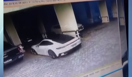 Menino de 9 anos dirige Porsche de R$ 1 milhão e bate em parede (Foto: Reprodução / SBTNews) Menino de 9 anos dirige Porsche de R$ 1 milhão e bate em parede (Foto: Reprodução / SBTNews)