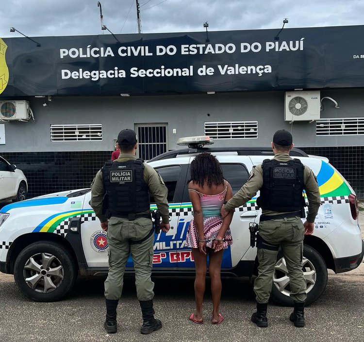 Mulher é presa por tentar matar ex companheiro
