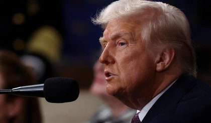O presidente dos EUA, Donald Trump, faz um discurso em uma sessão conjunta do Congresso, na Câmara dos Representantes do Capitólio dos EUA em Washington, D.C., EUA, 4 de março de 2025. REUTERS/Evelyn Hockstein (Foto: Divulgação / InfoMoney) O presidente dos EUA, Donald Trump, faz um discurso em uma sessão conjunta do Congresso, na Câmara dos Representantes do Capitólio dos EUA em Washington, D.C., EUA, 4 de março de 2025. REUTERS/Evelyn Hockstein (Foto: Divulgação / InfoMoney)