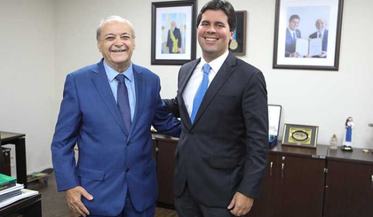 Silvio Mendes firma parcerias para Cidades Conectadas e escolas Wi-Fi em Teresina (Foto: Divulgação) Silvio Mendes firma parcerias para Cidades Conectadas e escolas Wi-Fi em Teresina (Foto: Divulgação)