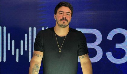 Guilherme Henrique Pereira Martins, de 29 anos, é idealizador do perfil Sete Digitos e tem contribuído com a vida financeira de muitas pessoas. (Foto: Reprodução) Guilherme Henrique Pereira Martins, de 29 anos, é idealizador do perfil Sete Digitos e tem contribuído com a vida financeira de muitas pessoas. (Foto: Reprodução)