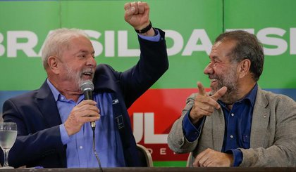 Lula e Carlos Lupi, presidente do PDT, na campanha de 2022 (Foto: Edilson Dantas/Agência O Globo)
