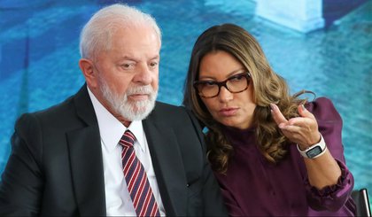O presidente Luiz Inácio Lula da Silva, acompanhado da primeira dama, Janja Lula da Silva (Foto: Fabio Rodrigues-Pozzebom/Agência Brasil)