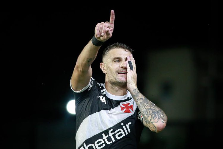 Pablo Vegetti tem 14 gols em 18 jogos no ano.