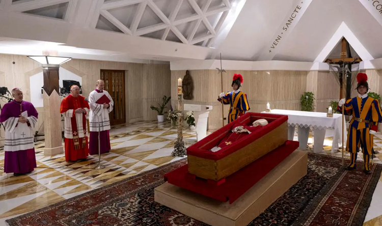 Velório do Papa Francisco acontecerá até hoje (26).