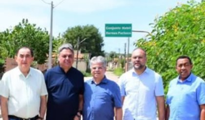 a presença do presidente estadual do Progressistas e ex-prefeito de Floriano, Joel Rodrigues, que representou o senador Ciro. (Foto: Instagram Antônio Reis) a presença do presidente estadual do Progressistas e ex-prefeito de Floriano, Joel Rodrigues, que representou o senador Ciro. (Foto: Instagram Antônio Reis)