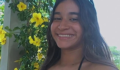 Adolescente morta com facadas teve corpo exumado para perícia (Foto: Reprodução) Adolescente morta com facadas teve corpo exumado para perícia (Foto: Reprodução)