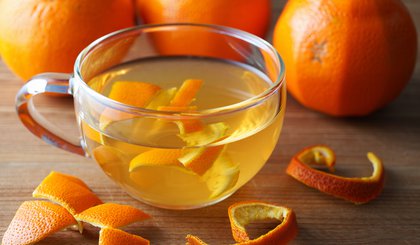 Casca de laranja contém compostos bioativos que podem contribuir para o bem-estar físico e mental. (Foto: Gerado por IA) Casca de laranja contém compostos bioativos que podem contribuir para o bem-estar físico e mental. (Foto: Gerado por IA)